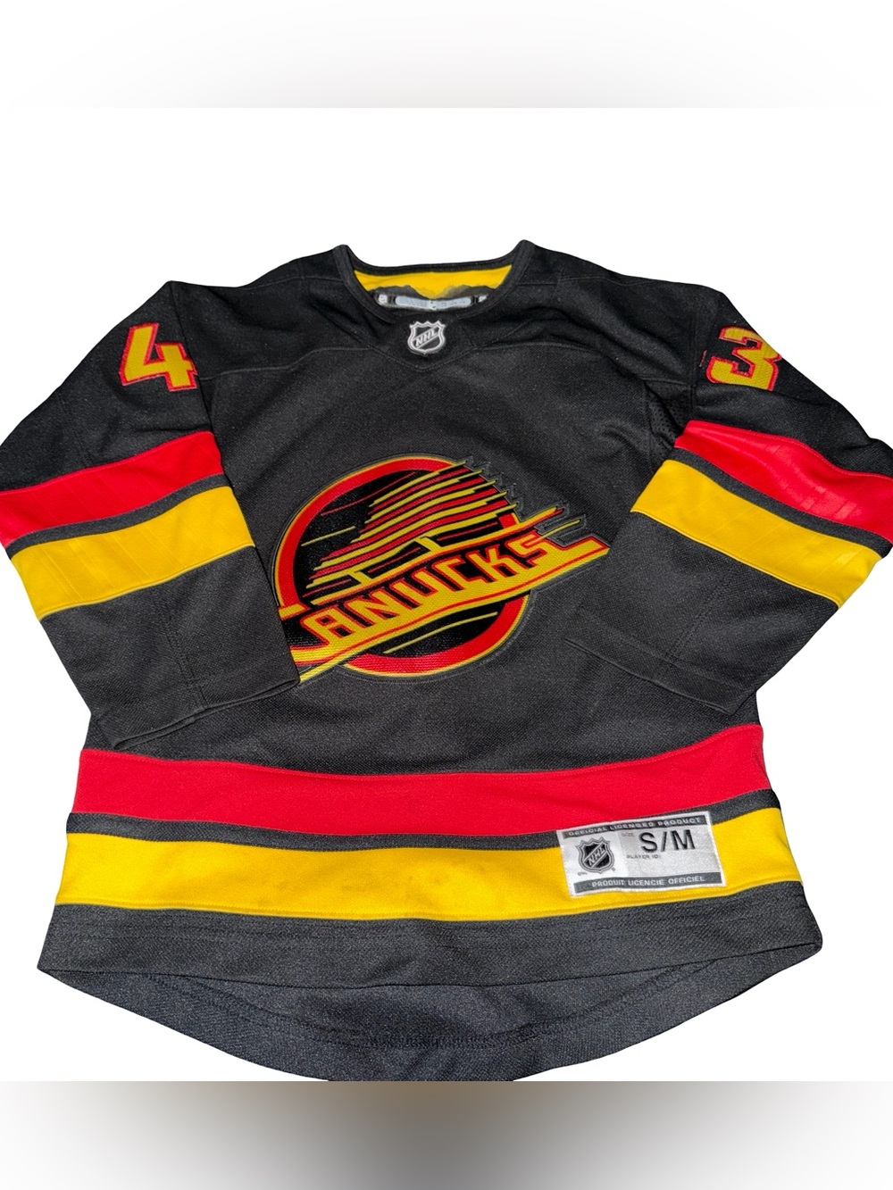 Vancouver Canucks Jersey Size Small NHL